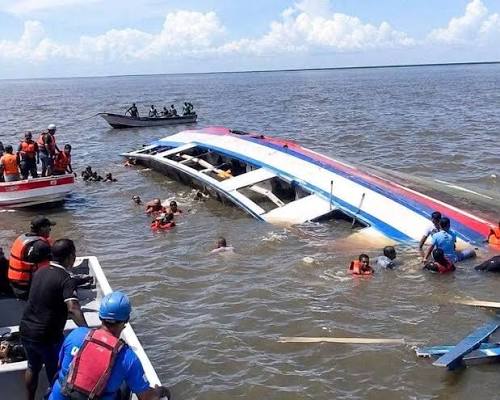 Jirgin ruwa dauke da fasinjoji 116 ya nutse a Guyana